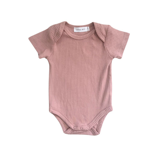 Short Sleeve Baby Bodysuit – Made with Organic Cotton – Pink