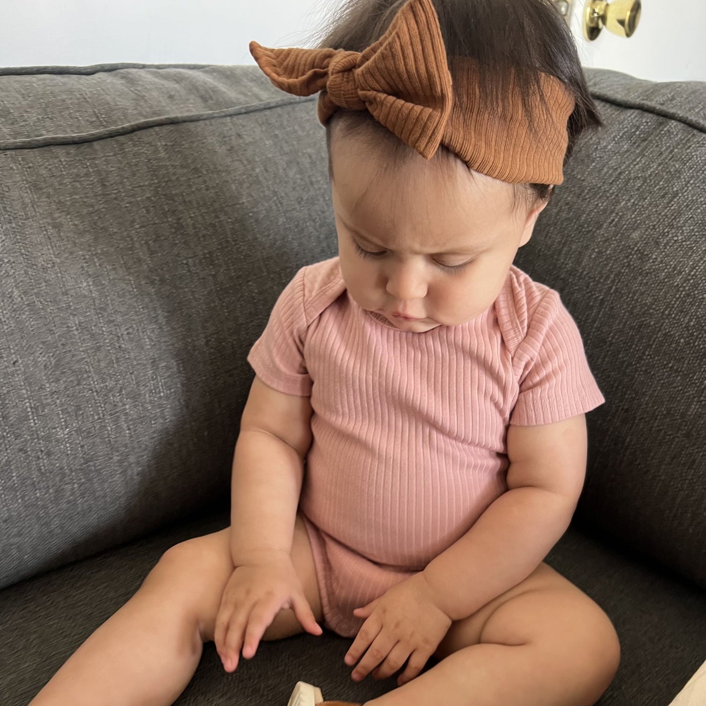 Short Sleeve Baby Bodysuit – Made with Organic Cotton – Pink